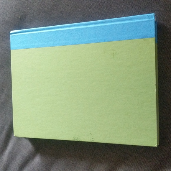 13 Dr Seuss stories// 3 no longer published       " Your Favorite Seuss" - Picture 8 of 9